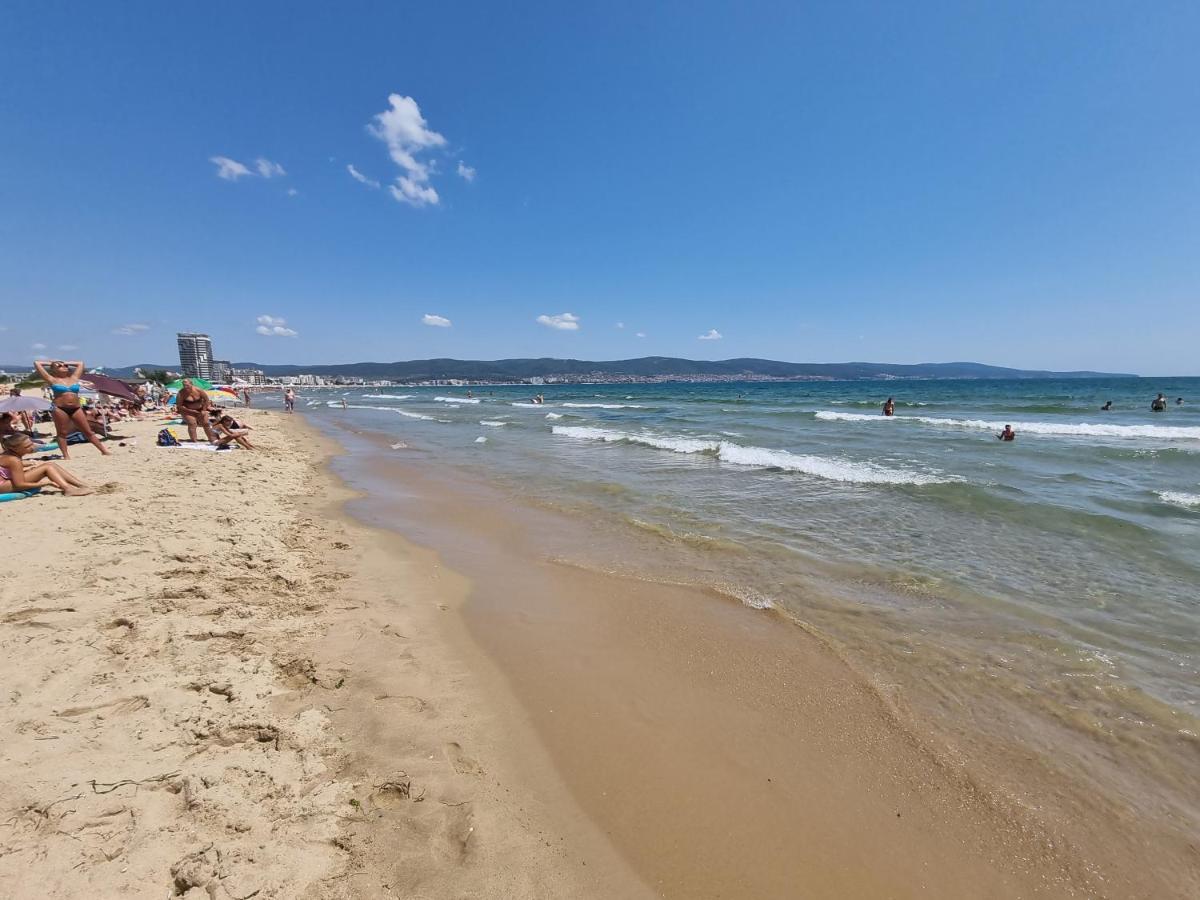 Studio Apartment With Balcony 300M From Beach Sunny Beach Exterior photo