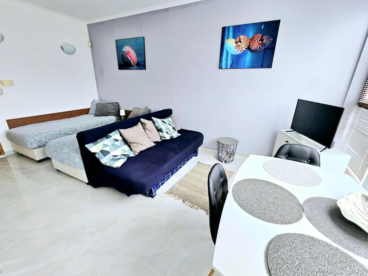 Studio Apartment With Balcony 300M From Beach Sunny Beach Exterior photo